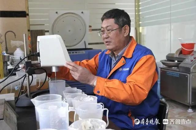 潔晶集團申健:精通源于鉆研,39年匠心磨一“技” 潔晶集團申健:精通源于鉆研,39年匠心磨一“技”